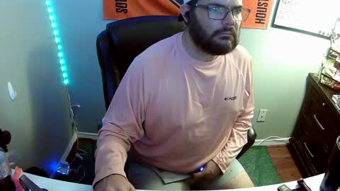 TaintNuzzler online show from September 15, 2025, 5:46 pm