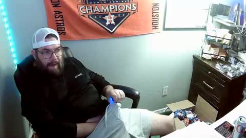 TaintNuzzler online show from September 21, 2025, 9:11 am