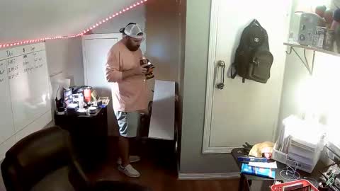 TaintNuzzler online show from October 23, 2025, 6:39 pm