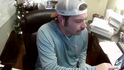 TaintNuzzler online show from November 25, 2025, 12:16 pm