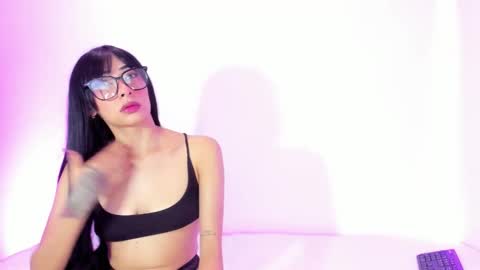 Liam and Juli online show from October 12, 2025, 5:28 am