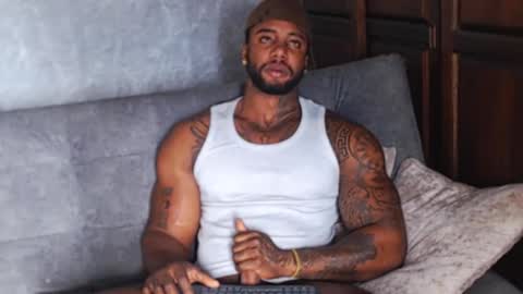 Tairon Tucke online show from January 24, 2025, 1:14 pm