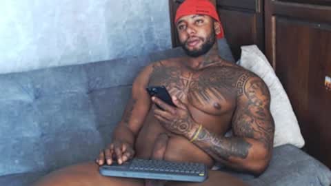 Tairon Tucke online show from January 30, 2025, 2:25 pm