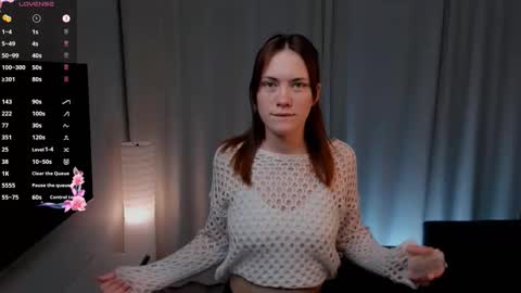 Jessi online show from November 28, 2025, 2:36 am