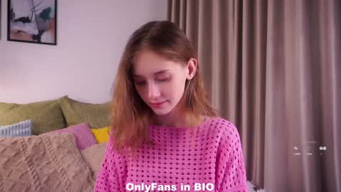 Mia online show from November 29, 2025, 1:30 am