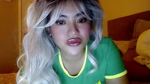 Lena online show from December 5, 2024, 2:55 pm