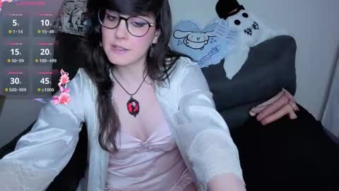 Talia Bloodina online show from February 12, 2026, 8:15 pm