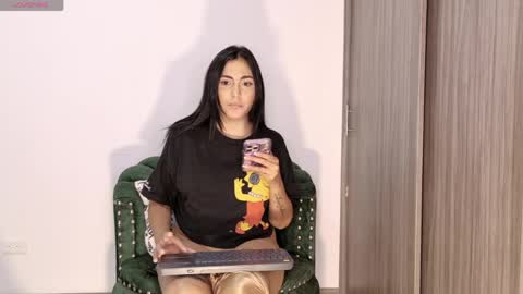 talianaprada_ online show from March 31, 2026, 11:49 pm