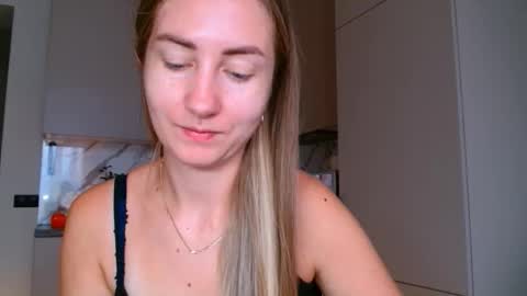  Kira  online show from October 30, 2025, 7:43 am