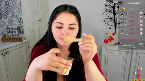 Snapshot of talla_la chatting on January 18, 2025, 10:28 am Talla online show from January 18, 2025, 10:28 am