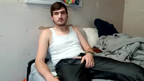 Snapshot of tallerandhandsomer chatting on November 16, 2025, 8:20 am tallerandhandsomer online show from November 16, 2025, 8:20 am