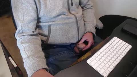 Snapshot of tallguy4unow chatting on January 14, 2026, 7:30 pm tallguy4unow online show from January 14, 2026, 7:30 pm