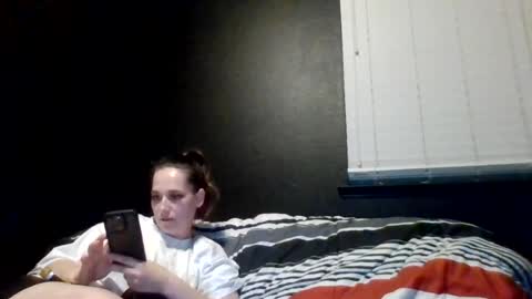 Snapshot of tallhungcloudyy chatting on June 16, 2026, 6:27 am tallhungcloudyy online show from June 16, 2026, 6:27 am