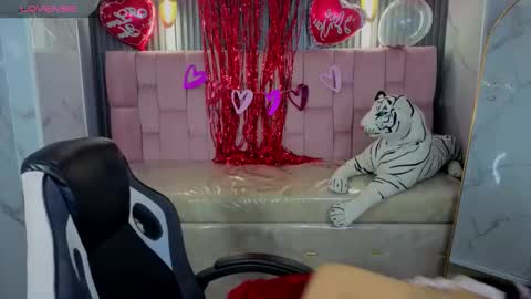 Snapshot of tamako_kitty_b chatting on February 13, 2026, 3:35 am tamako_kitty_b online show from February 13, 2026, 3:35 am