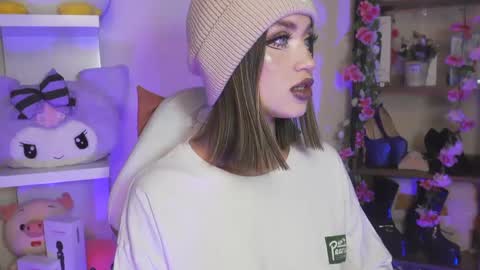 Cami 3 online show from December 21, 2024, 5:03 am