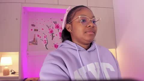 Tami online show from November 28, 2025, 8:22 pm