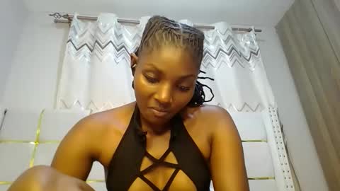 Snapshot of tamia538235 chatting on February 5, 2025, 6:48 pm tamia online show from February 5, 2025, 6:48 pm