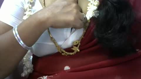 tamil_rathi online show from November 8, 2025, 5:01 pm