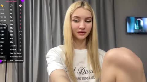 Melissa online show from May 24, 2026, 1:27 pm