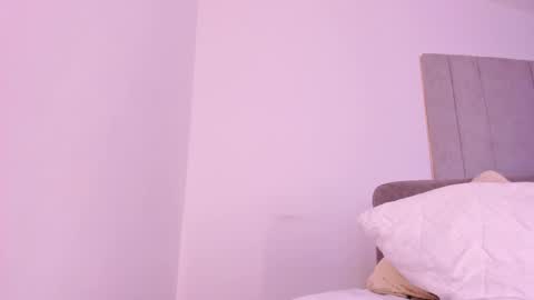 Snapshot of tamy_leen chatting on February 18, 2025, 12:39 pm Tamy Leen online show from February 18, 2025, 12:39 pm