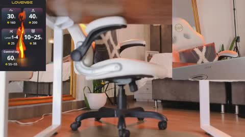 Tania Dias online show from April 7, 2026, 8:42 pm