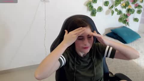 Tania  online show from February 13, 2025, 4:39 pm