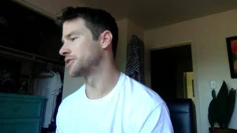 Dr. Love online show from October 26, 2025, 1:50 pm