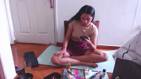 Angeline  Follow  online show from December 5, 2024, 6:44 pm