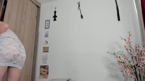 Snapshot of tanya_worldbondage chatting on December 6, 2024, 8:07 pm tanya online show from December 6, 2024, 8:07 pm