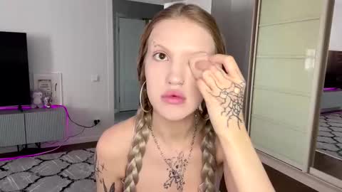 Snapshot of tanyaquartaro chatting on February 4, 2026, 11:05 am Alisa online show from February 4, 2026, 11:05 am