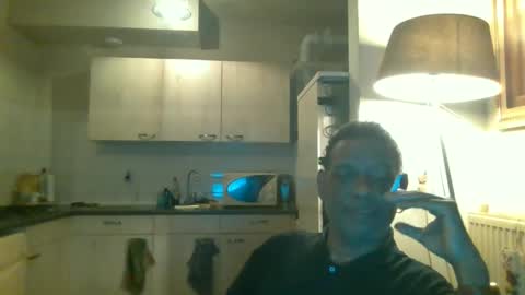 Genaro Thode online show from February 2, 2025, 6:31 pm
