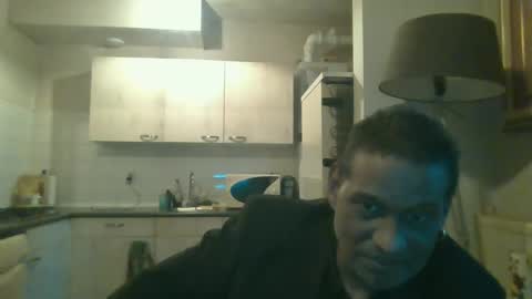Genaro Thode online show from February 4, 2025, 4:39 pm