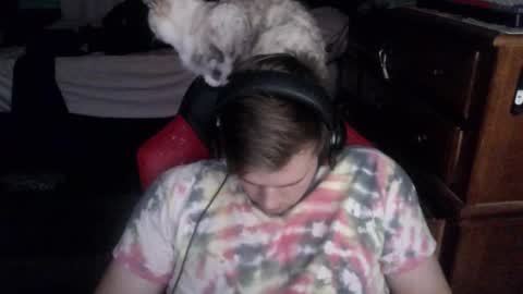 tarus333 online show from November 12, 2025, 2:45 am