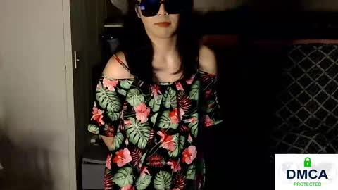 TashaKai online show from February 21, 2025, 3:21 pm