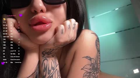 Viola online show from June 2, 2026, 1:18 am