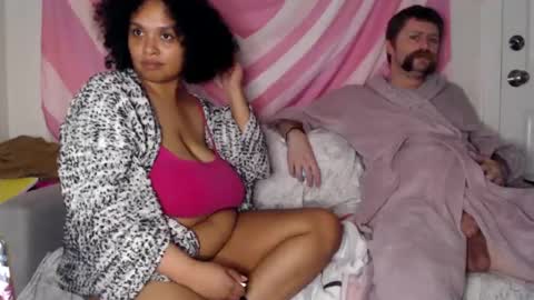 Snapshot of tasteekitty chatting on February 1, 2025, 6:32 am Tastee Kitty online show from February 1, 2025, 6:32 am