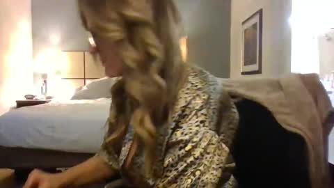 Snapshot of tasteofash chatting on May 2, 2026, 10:15 pm A Taste of Ash online show from May 2, 2026, 10:15 pm