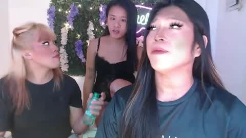   online show from January 30, 2025, 11:01 am