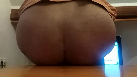 ass to fuck online show from October 9, 2025, 3:10 pm