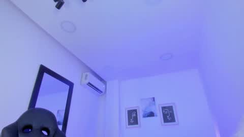 Snapshot of tatii_moon chatting on January 8, 2025, 6:52 am Tati online show from January 8, 2025, 6:52 am
