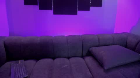 Snapshot of tatii_moon chatting on January 31, 2025, 8:11 am Tati online show from January 31, 2025, 8:11 am