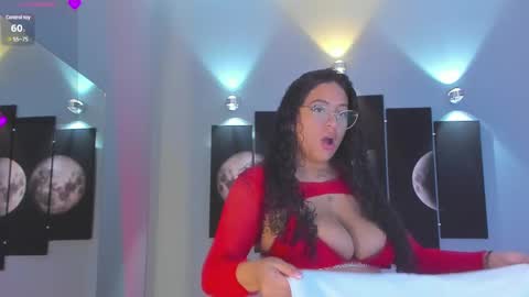 Snapshot of tatii_moon chatting on March 10, 2025, 3:34 am Tati online show from March 10, 2025, 3:34 am