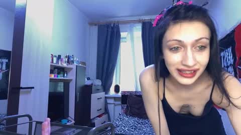 tatika_williams online show from February 25, 2026, 1:10 pm