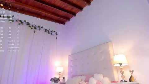 Snapshot of tatikiss_ chatting on September 18, 2025, 11:34 am Tatiana independent girl online show from September 18, 2025, 11:34 am