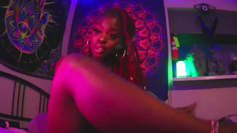 Snapshot of tatithegoddess chatting on January 11, 2025, 8:43 am Tati the Ebony goddess online show from January 11, 2025, 8:43 am