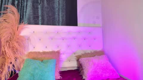 Snapshot of tatixxxvega chatting on June 3, 2026, 6:57 pm tatix online show from June 3, 2026, 6:57 pm