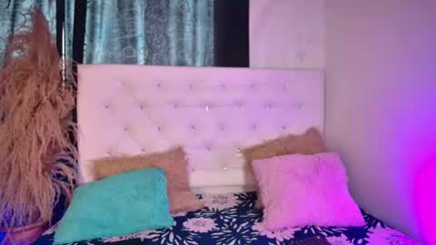 Snapshot of tatixxxvega chatting on July 4, 2026, 6:36 pm tatix online show from July 4, 2026, 6:36 pm