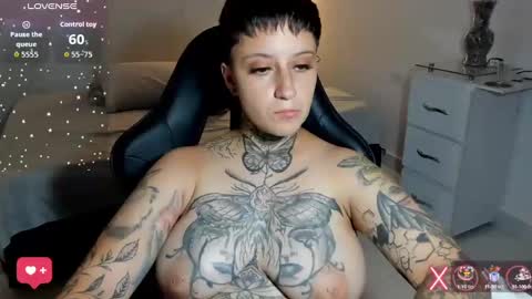jess online show from October 15, 2025, 7:36 pm