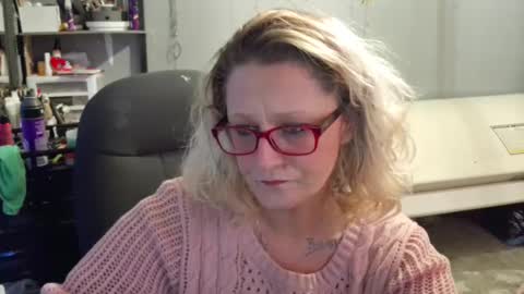 Snapshot of tattooeddirtyteacher chatting on February 7, 2025, 7:17 pm Lisa Lovely online show from February 7, 2025, 7:17 pm