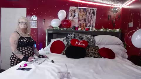 Lisa Lovely online show from February 16, 2026, 7:26 am